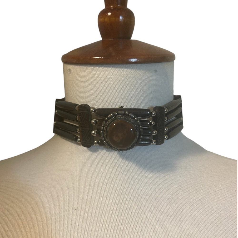 Bone Choker Necklace Round Cabochon Center Unisex 4 Row Hairpipe Beaded Unique